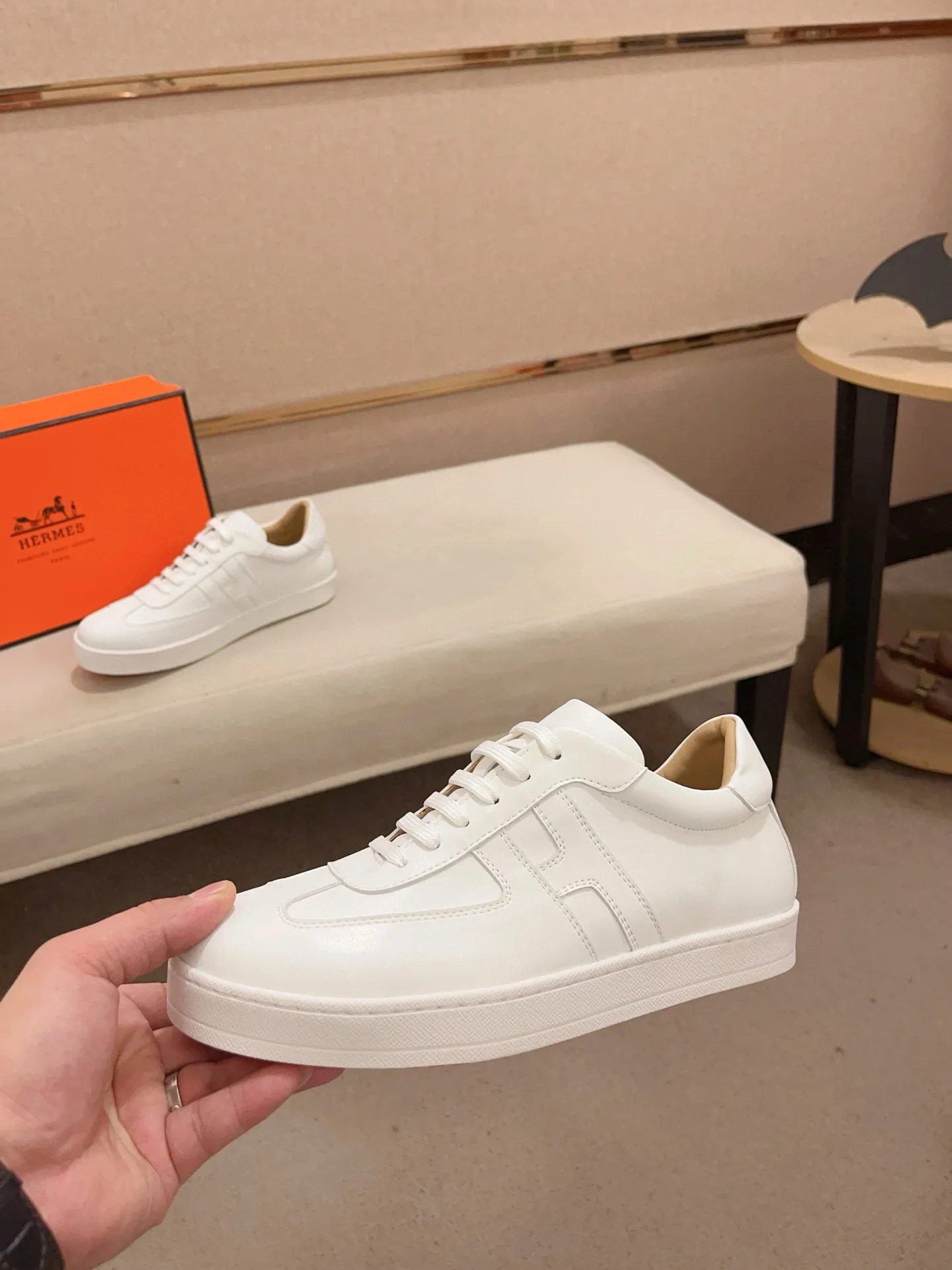 Men's clothing and shoes💰: 400💰《HERMES》【Classic Original Version】Hermès; Top 🔝 Purchasing Agency 🔍🔍Men's latest 🇺🇸 counter sales simultaneously, original ▲▲cowhide imported from Italy ▲▲Exquisite workmanship (Italian 🇮🇹Imported water-dyed 🐂cowhide lining) sole: original sole provided by the original factory, ⚠️exclusive double-layer activity·TPR·rubber·combined molded outsole; Code number: 38-44 (45/46 can be customized, non-refundable)